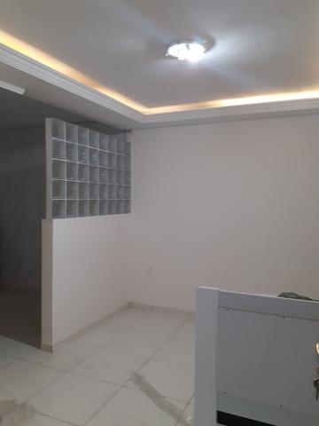 Aluga-se uma casa no final de linha Mata escura - Foto 3