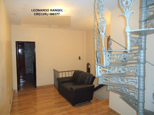 Casa Triplex Colonial linda, recém reformada. Centro do Vilar dos Teles - Foto 7