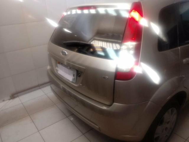 Fiesta hatch 1.6 - Foto 2
