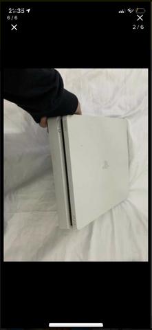 Vendo ps4 branco 500gb com 2 jogos e 2 controles - Foto 3