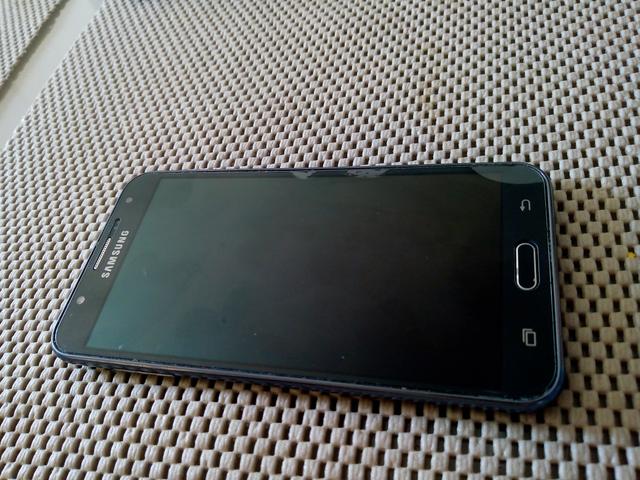 Celular Galaxy J7