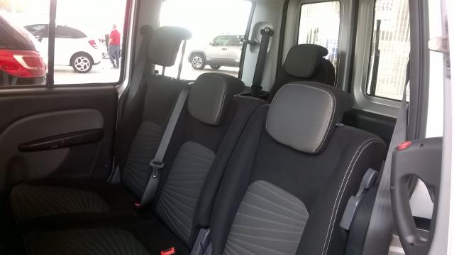 FIAT DOBLÒ 2016/2017 1.8 MPI ESSENCE 7L 16V FLEX 4P MANUAL - Foto 5