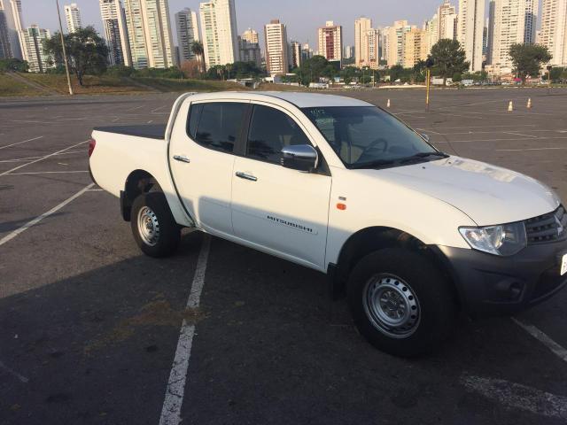 L200 triton gl 3.2 diesel 2017