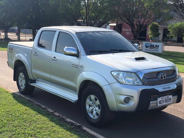 Toyota hilux 2010/2011 3.0 srv 4x4 cd 16v turbo intercooler diesel 4p automático - Foto 3