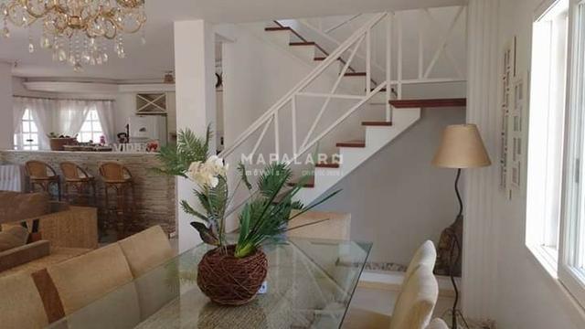 Baixou valor! Casa com 3 quartos sendo 1 suite, semi mobiliada no bairro Universitário