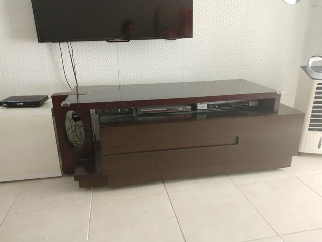 Rack extensível e com rodinhas BAIXOU O PREÇO - Foto 2