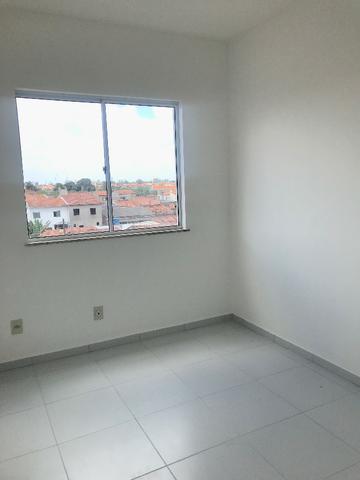 Excelente Apartamento para alugar. Villa Imperial 2/4 com suite bairro tomba - Foto 8