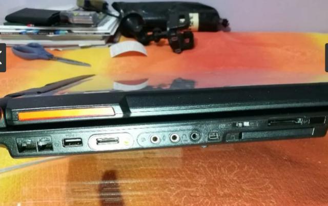 Asus G2 Gaming Notebook (Core 2 Duo 2GHz, 2GB Ram, 160GB HD) - Foto 6