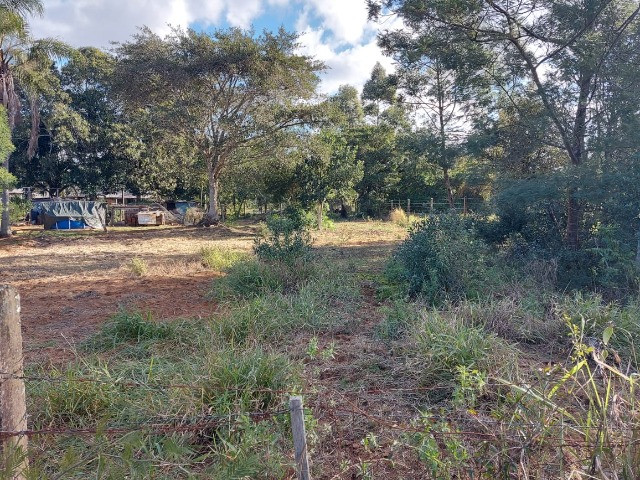 Velleda oferece lindo terreno de 450 m², local de moradores, ac entrada - Foto 2