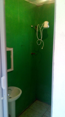 Alugo pequena casa - Ideal para uma pessoa - Foto 9