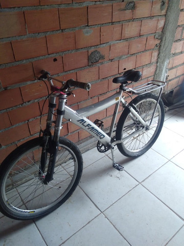 Bicicleta aro 26 quadro aluminio - Foto 4
