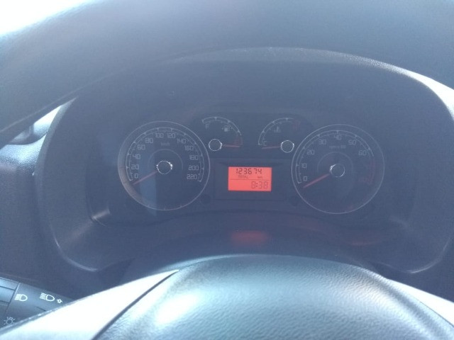 Fiat Doblo Attractive 1.4 2014 - Foto 3