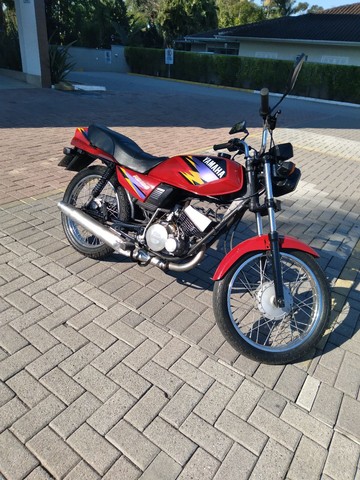 MOTO RD 135