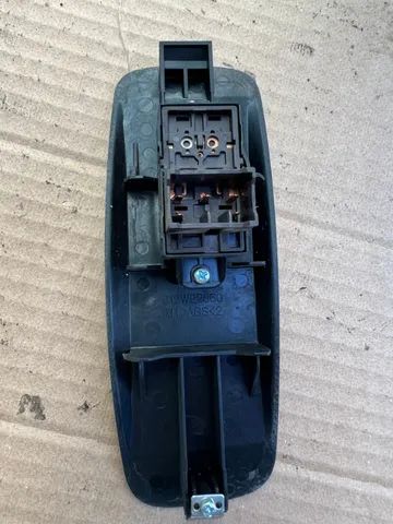 botao/moldura vidro eletrico hyundai hr 2,5/16v original - Foto 3