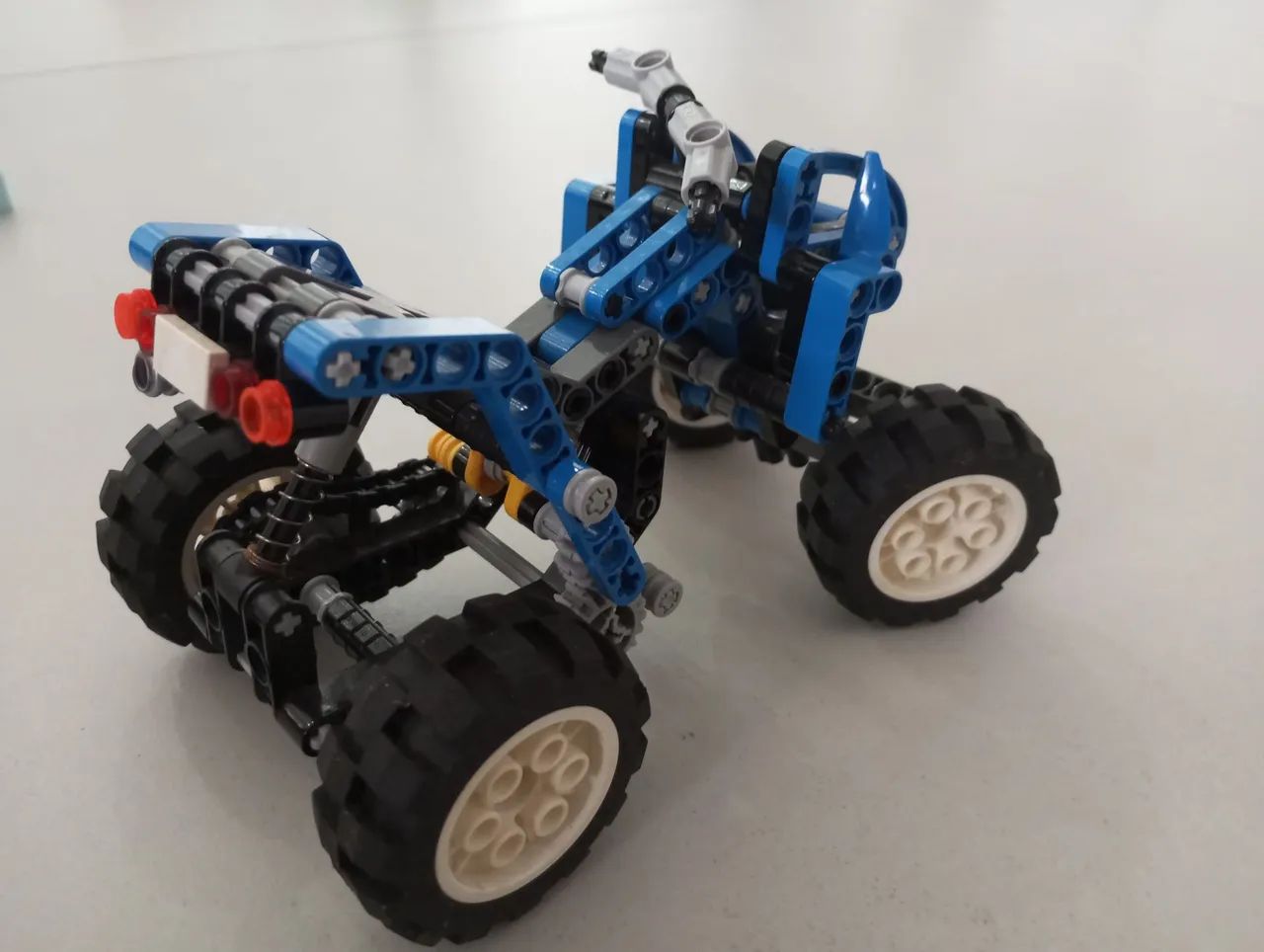 Quadriciclo Lego Technic - Foto 2