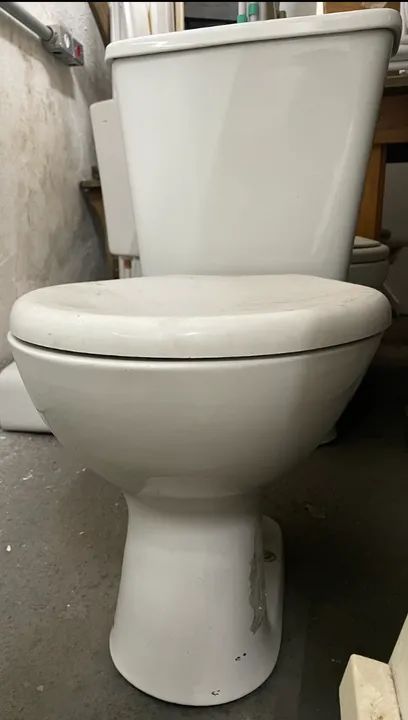 Bacia sanitária com caixa acoplada