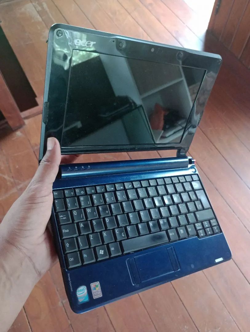 Netbook Acer Aspire One - Pequeno - Foto 4
