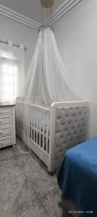 Berço branco com capitone  - Foto 2