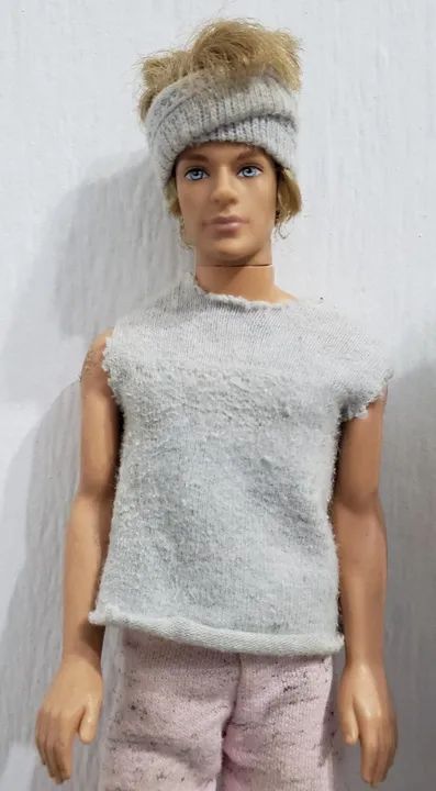 Boneco ken roupa de festa e moletom ler descrição  - Foto 3