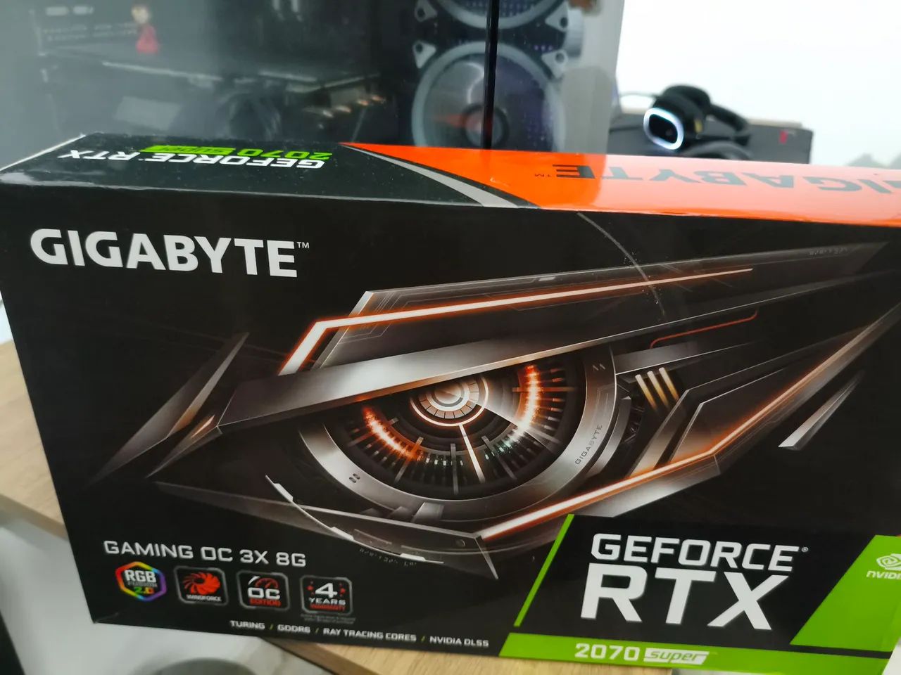 Placa de Vídeo Gigabyte GeForce RTX 2070 Super + Memória Ram Corsair 2x8 RGB - Foto 3
