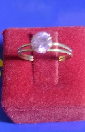 Anel Lindo Pedra Zircônia 5 mm Ouro 18 kilates Peso 1.00 Gramas                            - Foto 2