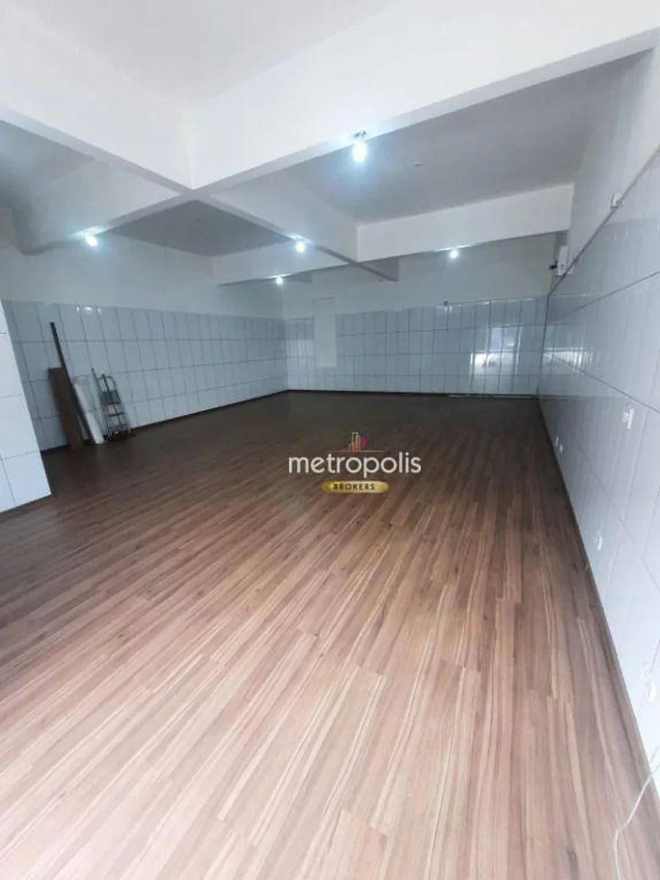 Salão para alugar, 89 m² por R$ 3.941,00/mês - Utinga - Santo André/SP
