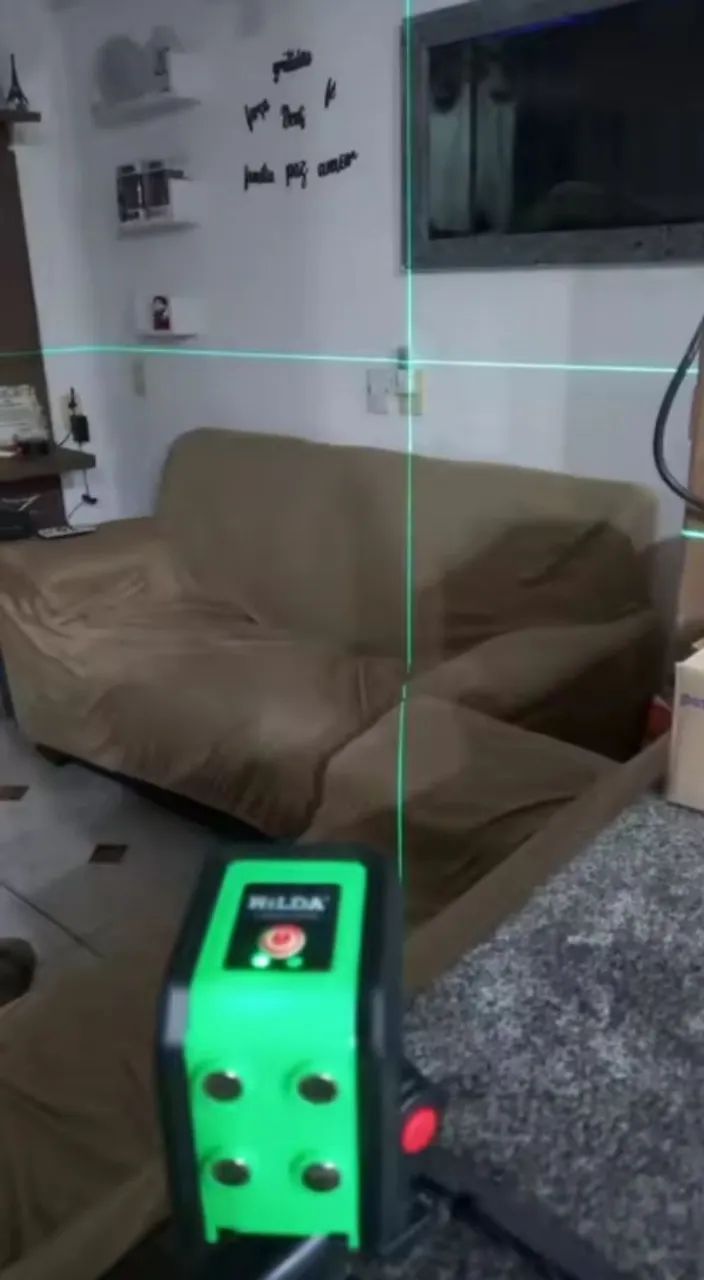 Laser Level with 2 Lines65204300248195121