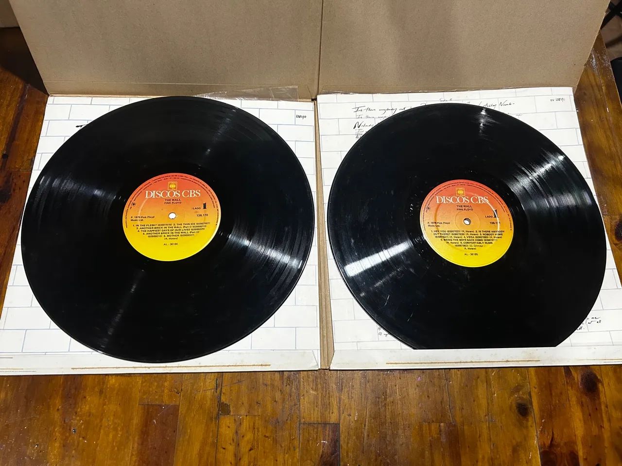 Vinil Pink Floyd - The Wall (2xLP Nacional CBS 1979) - Foto 3