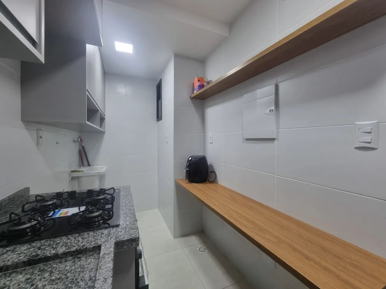 Apartamento 1 Quarto Mobiliado Em 47M² E 1 Vaga De Garagem Na Ondina. 11GKKHF - Foto 4