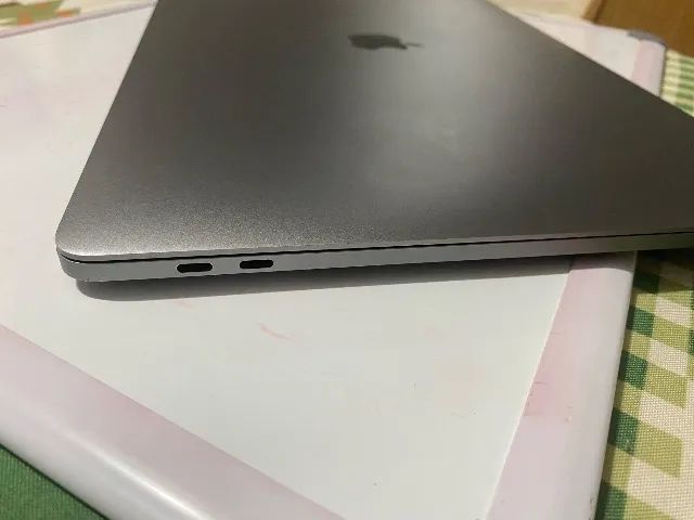MacBook Pro 2017 16g SSD 256