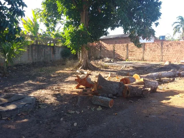 Vende-se um terreno 15/30m