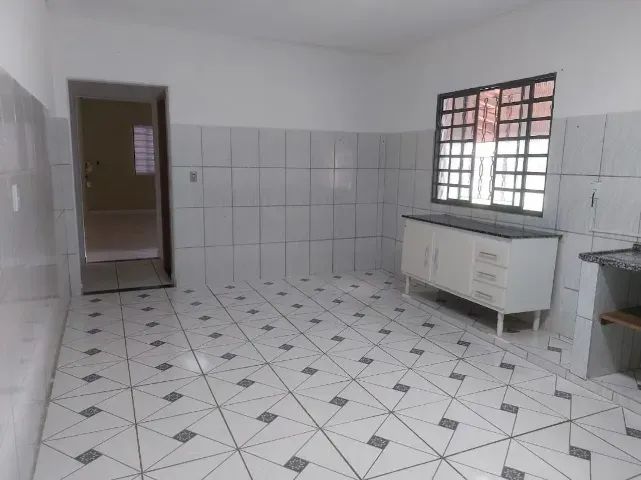 Casa Espaçosa Com Churrasqueira E Campo De Futebol Em Brasópolis-mg - Foto 4