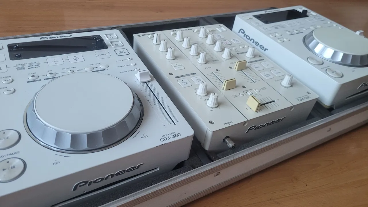 Setup Pioneer CDJ-350 + DJM-350 + Case