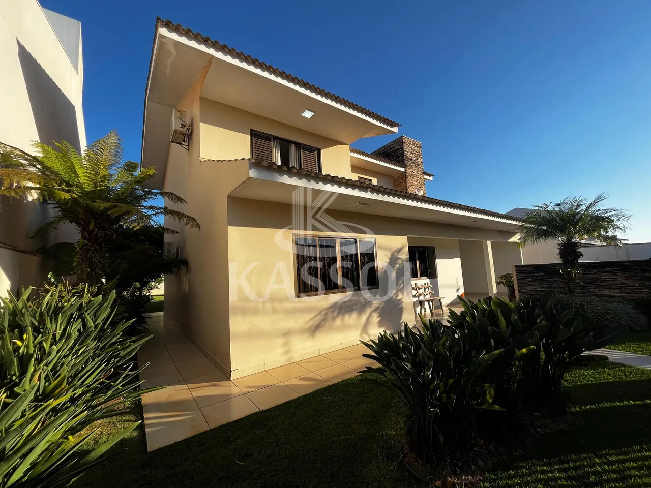 Sobrado à venda, Tropical, Cascavel - PR, sobra de terreno, próximo Big Pão