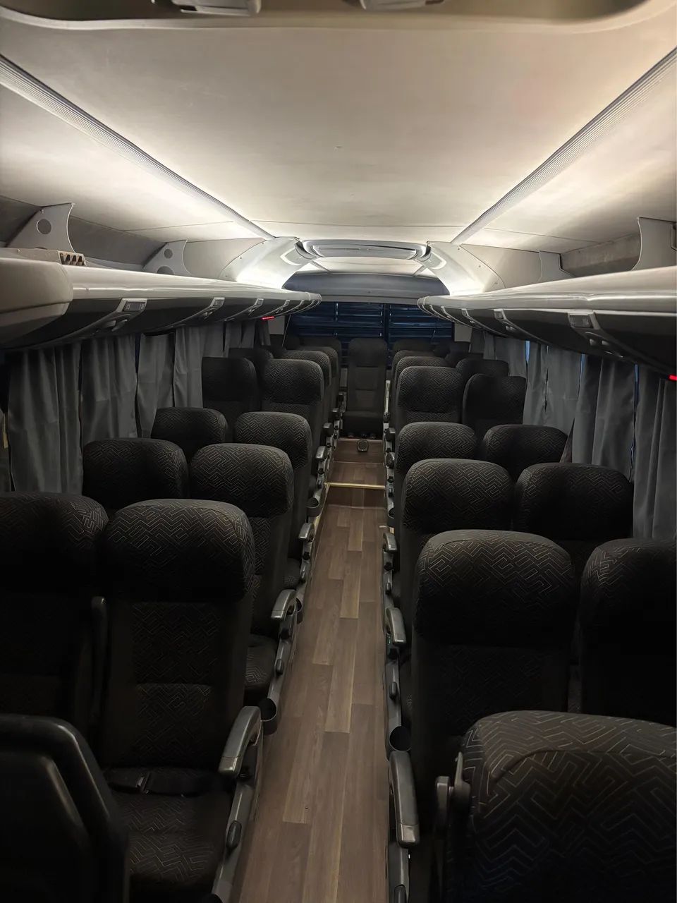 Volare 9 Fly - 2020 e 2021 - 33 lugares - 114.000 km - Zero de tudo  - Foto 7