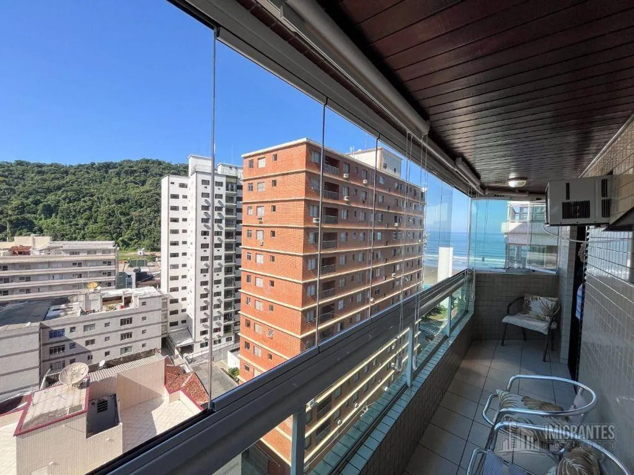 Apartamento à venda no Canto do Forte, em Praia Grande SP