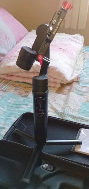 Estabilizador  Gimbal Hohem Multi Steady para cameras ou smartphones até 300 gramas - Foto 5