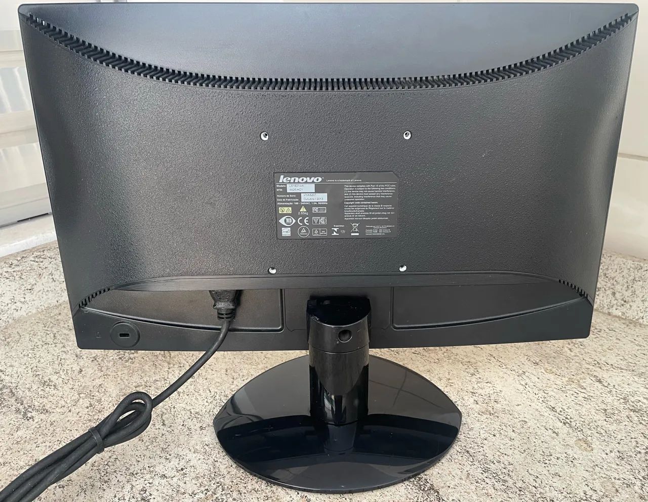 Monitor 19 Polegadas Lenovo Entrada Vga E Dvi Widescreen - Foto 3