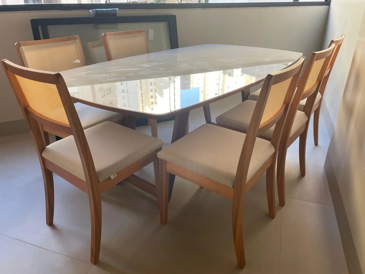 Mesa de Jantar Elegante com 6 Cadeiras madeira  - Foto 3