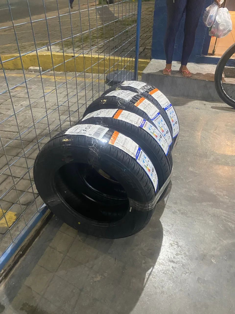 Pneu aro 1564319185322754123