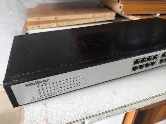 Switch Intelbras SG 2400 QR série GIGABIT