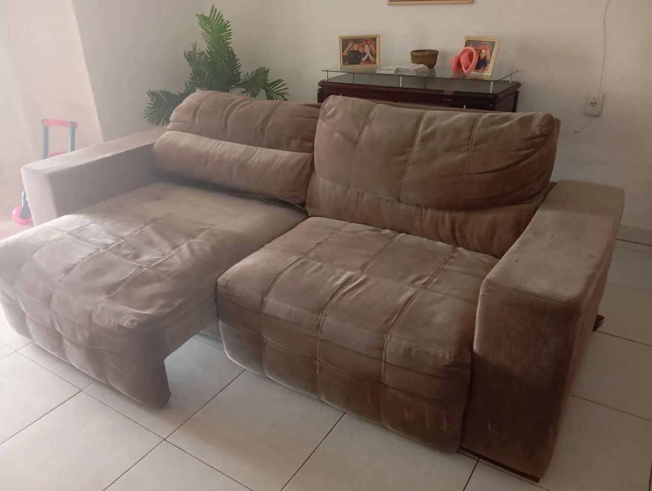 Sofá retrátil usado 64168507440257122