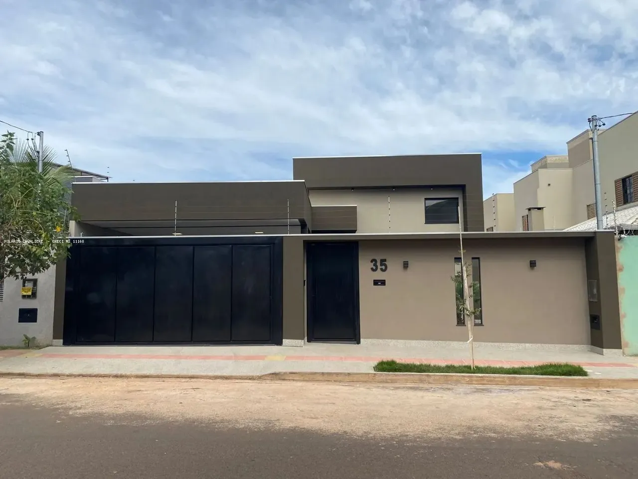 Casa para Venda em Campo Grande, Altos do Panamá, 3 dormitórios, 1 suíte, 2 banheiros, 2 v