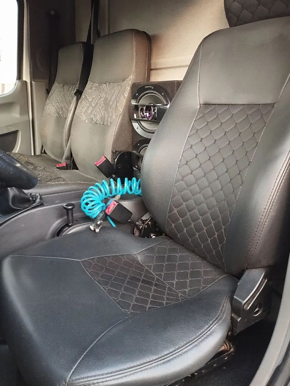 Caminhão Accelo 815 - Foto 4