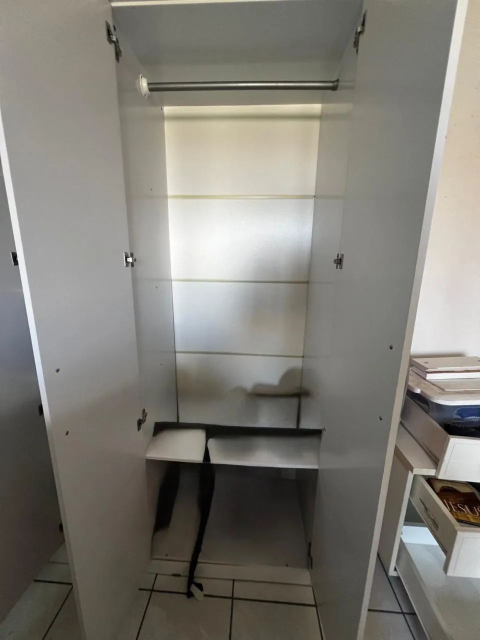 Guarda-roupa Branco de 5 Portas com Espelho - Foto 4