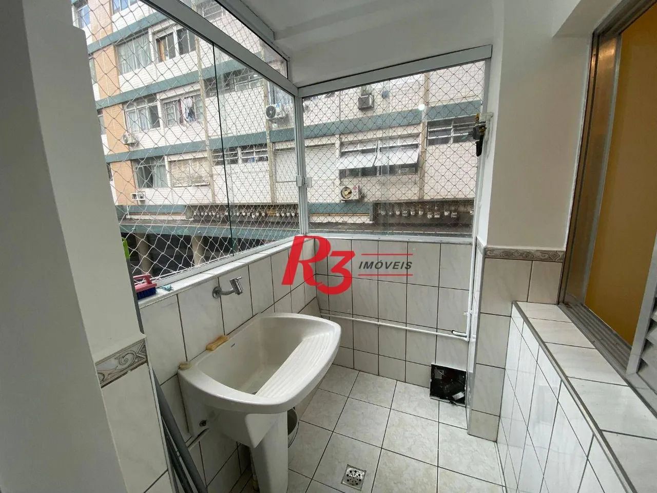 Kitnet para alugar a uma quadra da praia. - Foto 7