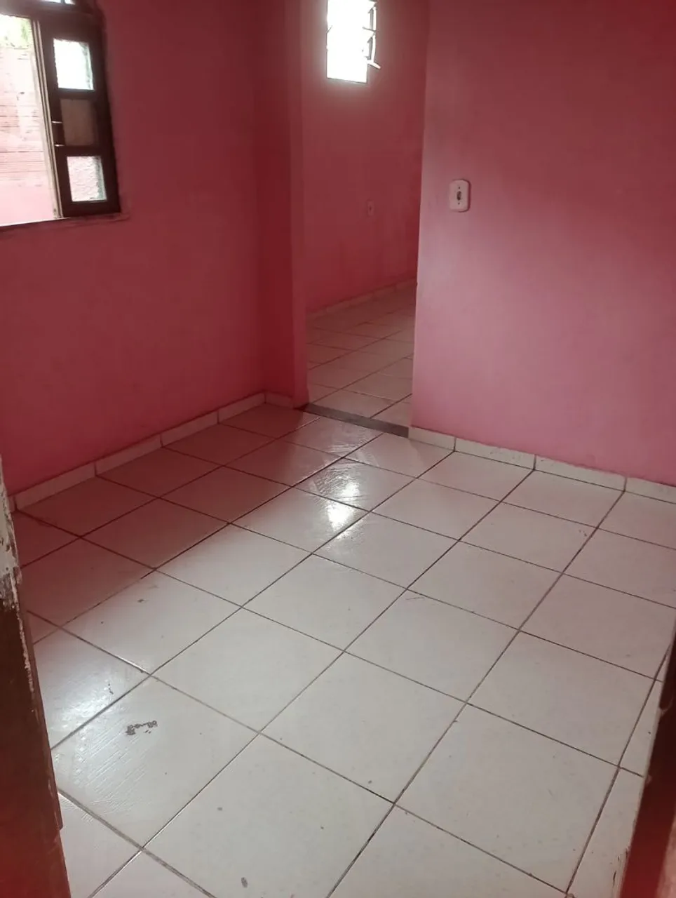 Alugo uma kitnet para pessoa sozinha ou casal