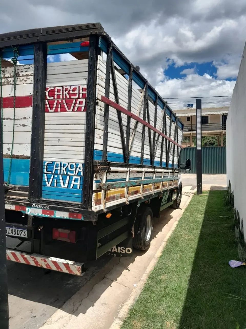 Vendo ou Troco Iveco Daily 2009 Boiadeiro - Foto 3