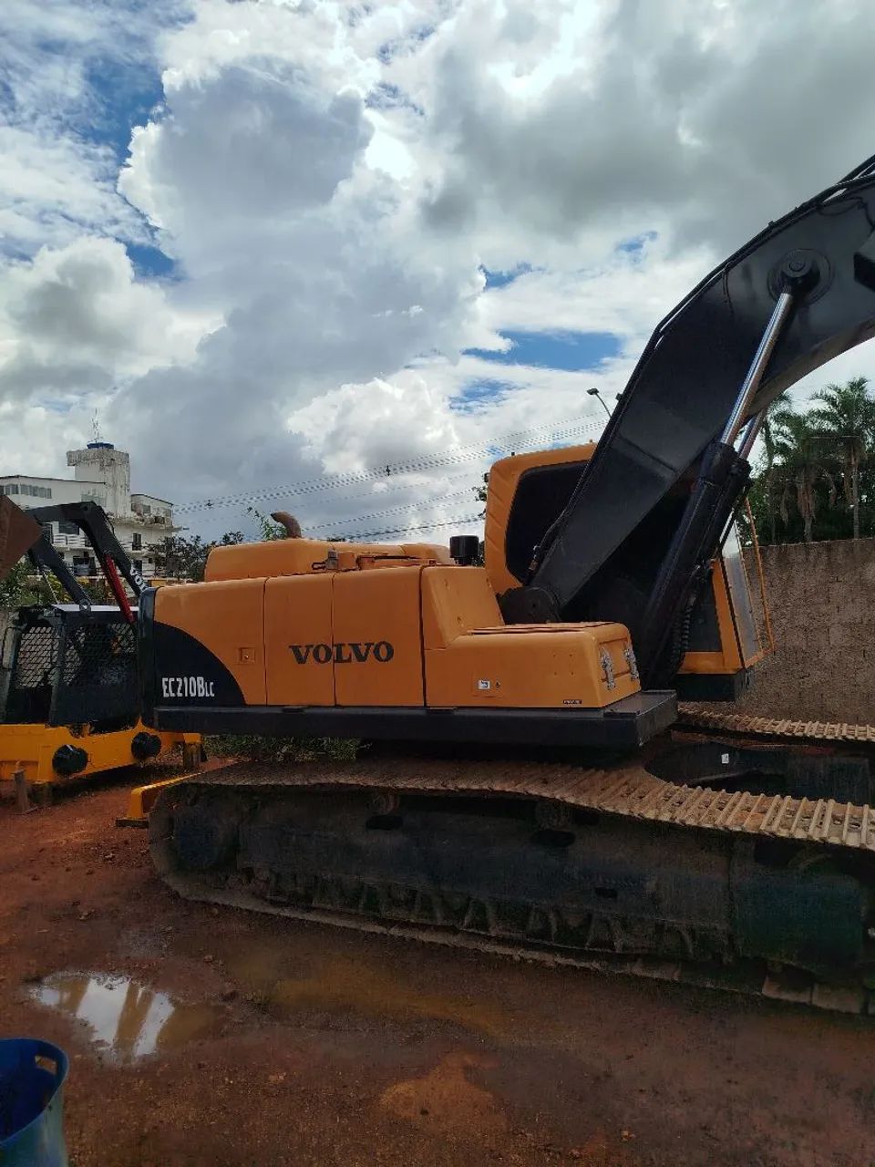 Escavadeira Volvo EC210BLC ano 2014 - Foto 4