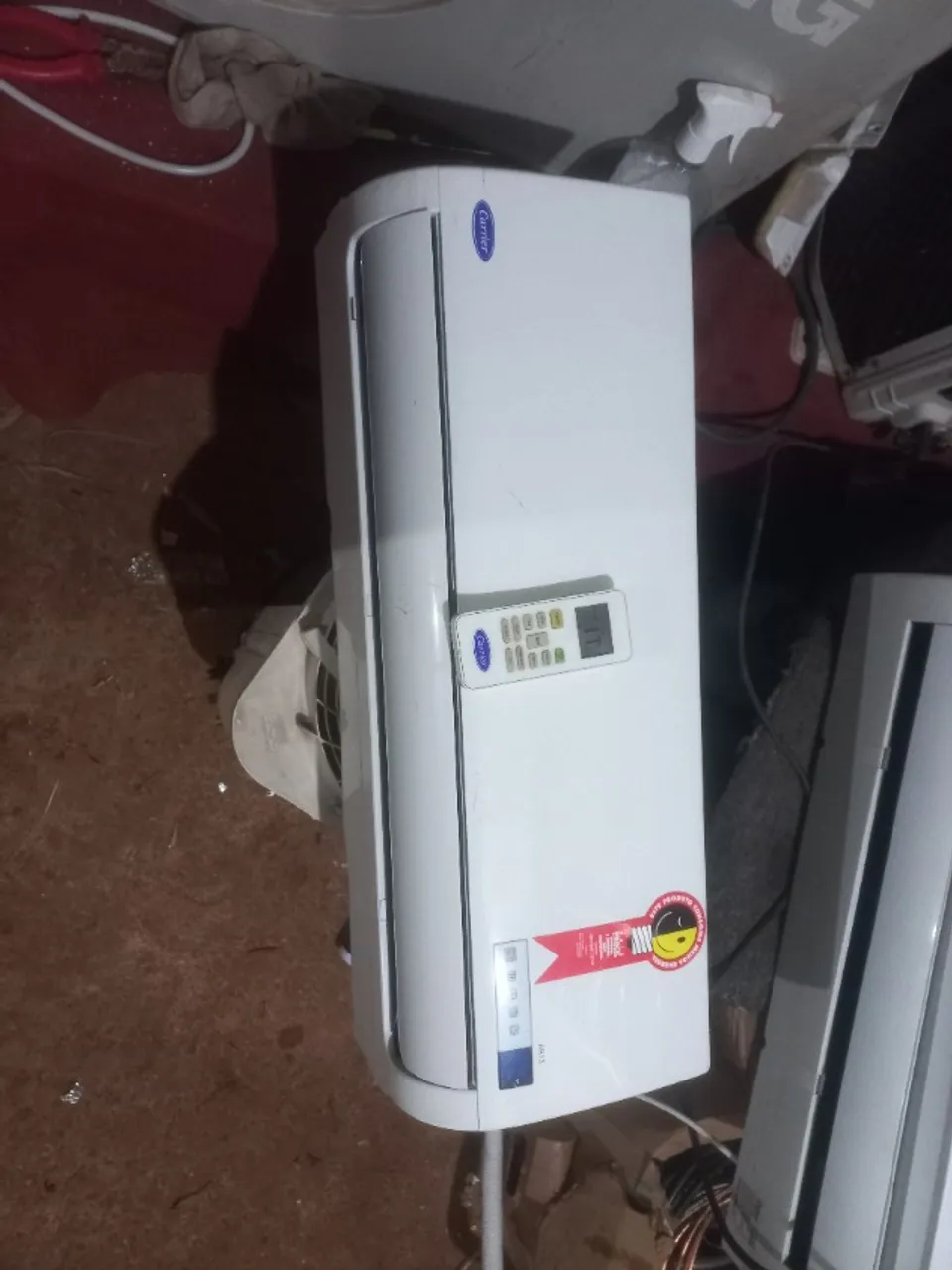 Vende se um ar-condicionado de 9000 btus da marca carie